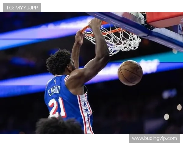 张佳玮分析76人恩比德哈登马克西如何在两年前败给绿军的原因